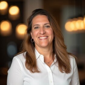 Jana Torres Headshot